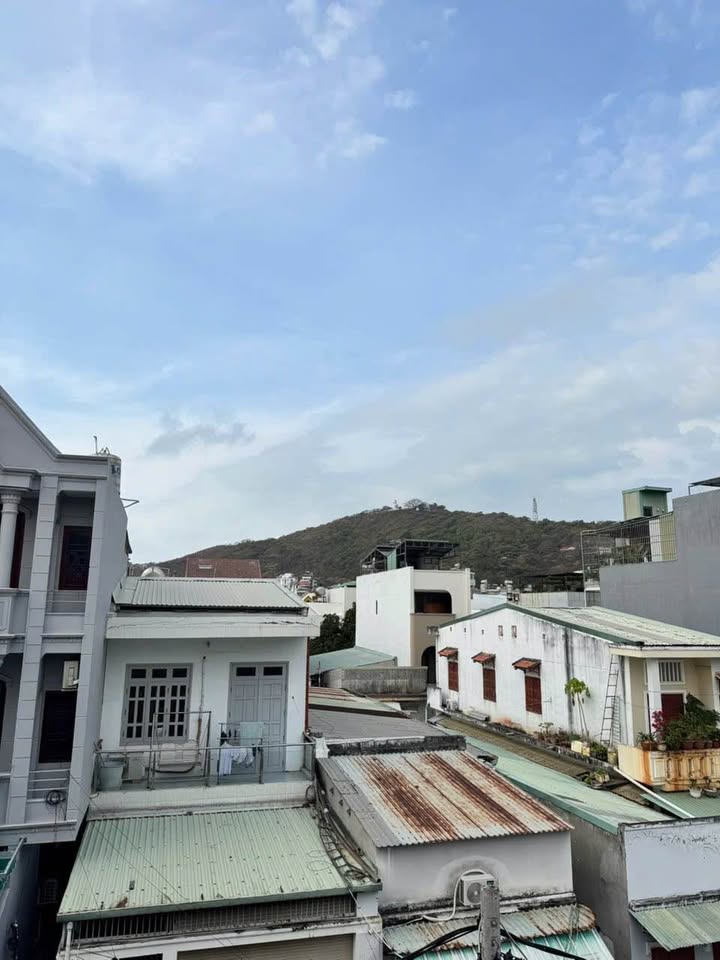 Nhà Phố Mặt Tiền Châu Văn Biếc Vũng Tàu 88.2m² - Mặt tiền kinh doanh đắc địa!