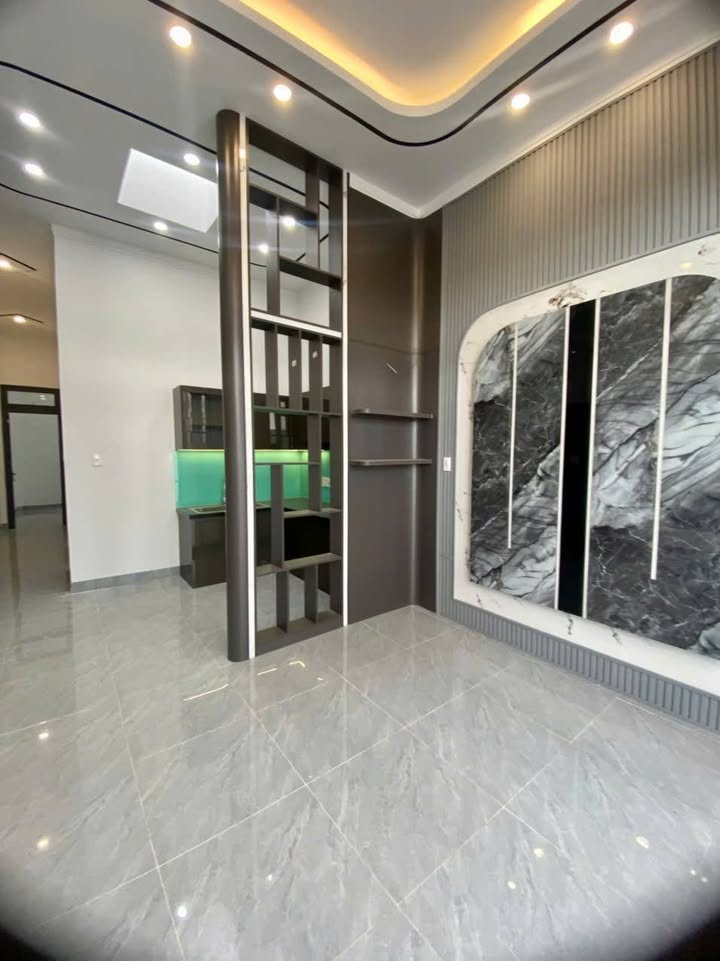 Nhà hẻm Âu Cơ Pleiku 1.3 tỷ - Ô tô vào tận nhà, an ninh cao!