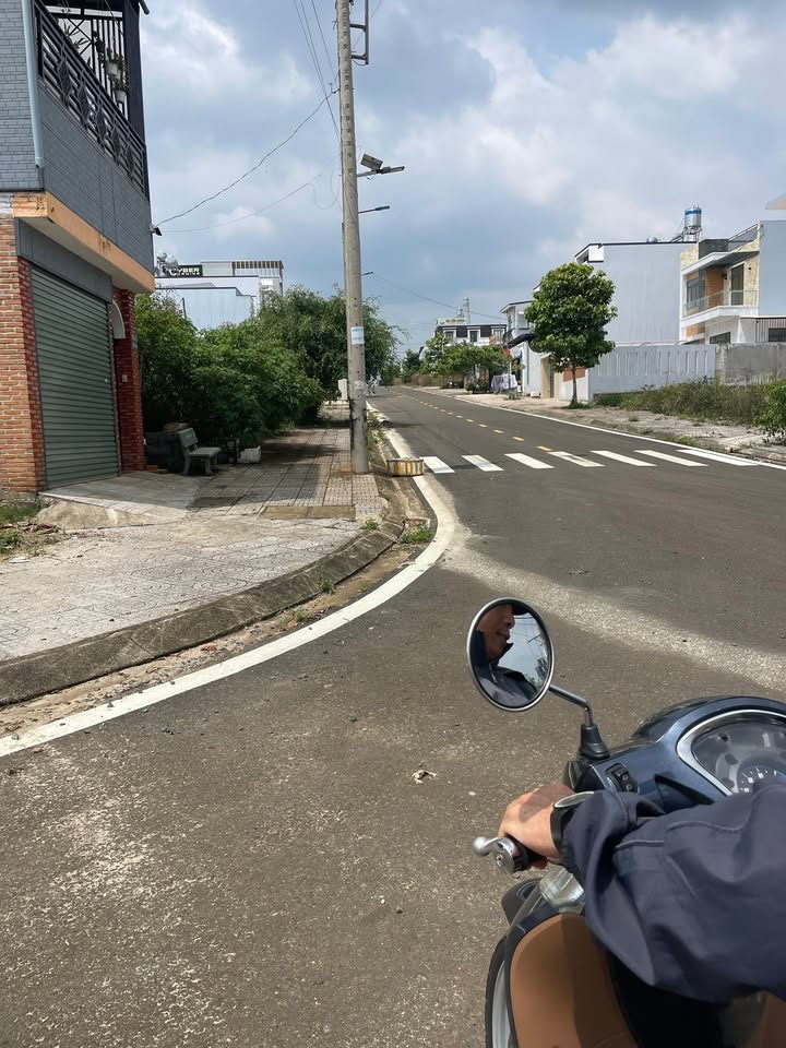 Đất Lô Góc Nam Phương City, Bảo Lộc - 130m² Giá 3.5 Tỷ