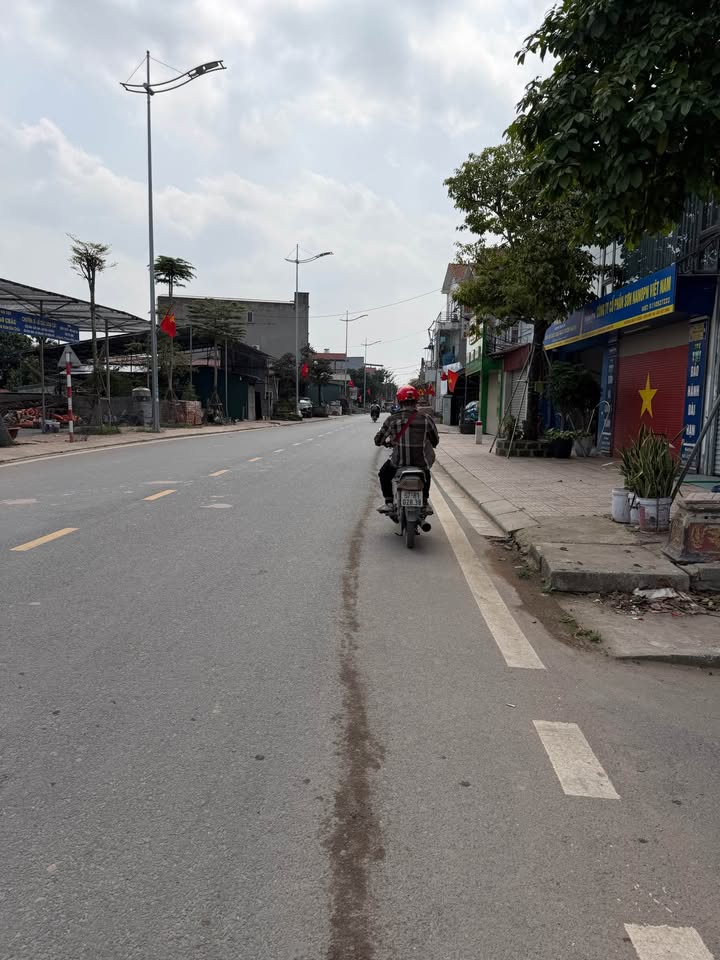 Đất Vàng Thị Trấn Văn Giang, Hưng Yên - 189m², Nở Hậu, Ô Tô Tránh