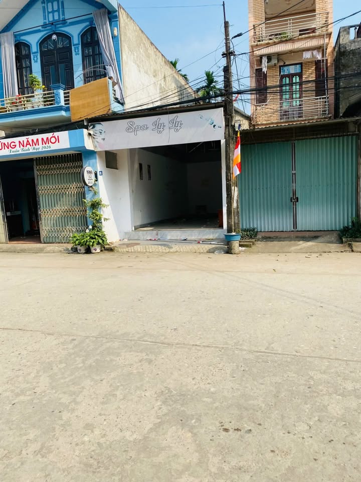 Bán đất 67.3m² sổ đỏ ngay cổng HV Tài Chính mới - Giá 2.56 tỷ