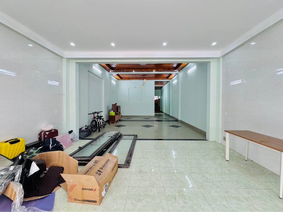 Nhà Phố Nguyễn Dục Tam Kỳ 140m² - Mặt tiền kinh doanh đắc địa!