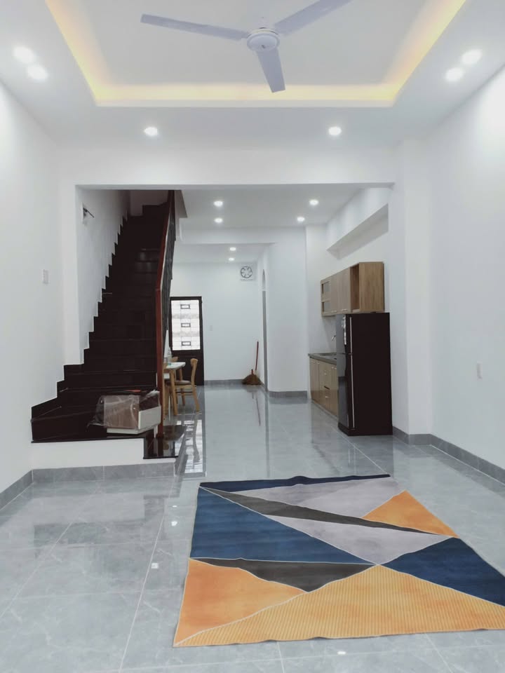 Nhà Mặt Tiền Nguyễn Thiện Kế, Đà Nẵng - 3PN, Kinh Doanh Tốt - 18 Triệu/Tháng