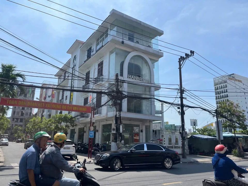 Toa nha cho thue Nui Thanh 540m2 50 trieu - Kinh doanh