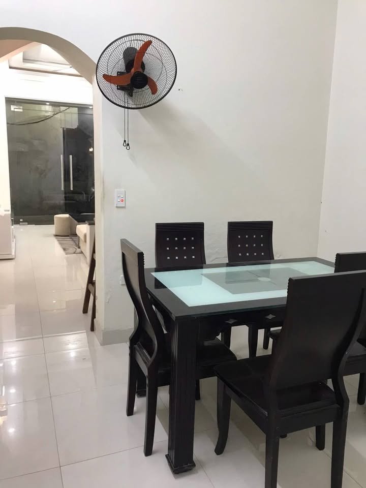 Nhà 2 Tầng Ngõ Đình Đông, HP - 50m² Sẵn Sàng Ở Ngay