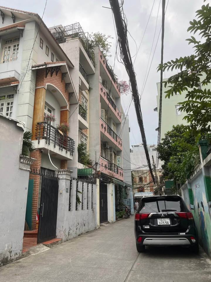 Nhà 62m² Quận 10 - 4 Tầng Đúc, Ô Tô Ngủ Trong Nhà - 13 Tỷ