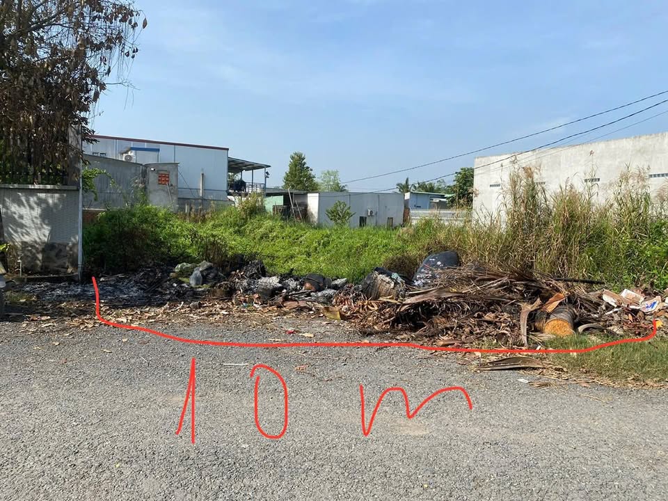 Đất Nền Bến Lức, Long An 330m² - Giá 2.6 Tỷ, Sổ Riêng, Ô Tô Tận Nơi