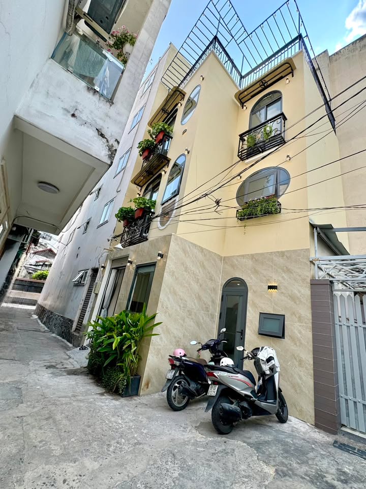 Nhà HXH Mai Xuân Thưởng P11, Bình Thạnh - 30m² - Giá 7 Tỷ - Full Nội Thất Cao Cấp