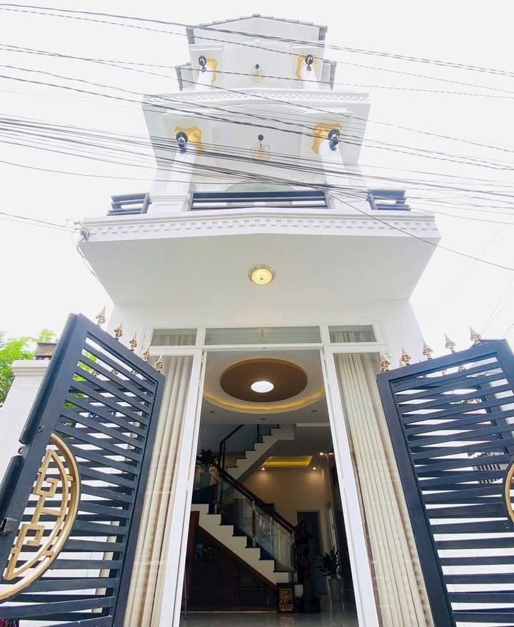 Nhà riêng Hẻm 11 ĐKTW Cần Thơ 54m² - Góc 2 mặt tiền, ô tô vào tận nhà!