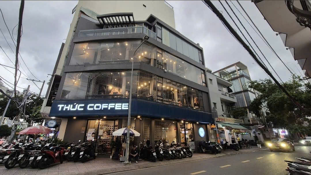 Nhà Góc 2 Mặt Tiền Đường Số 41 & 45, Quận 4 - Dòng Tiền 80 Triệu/Tháng