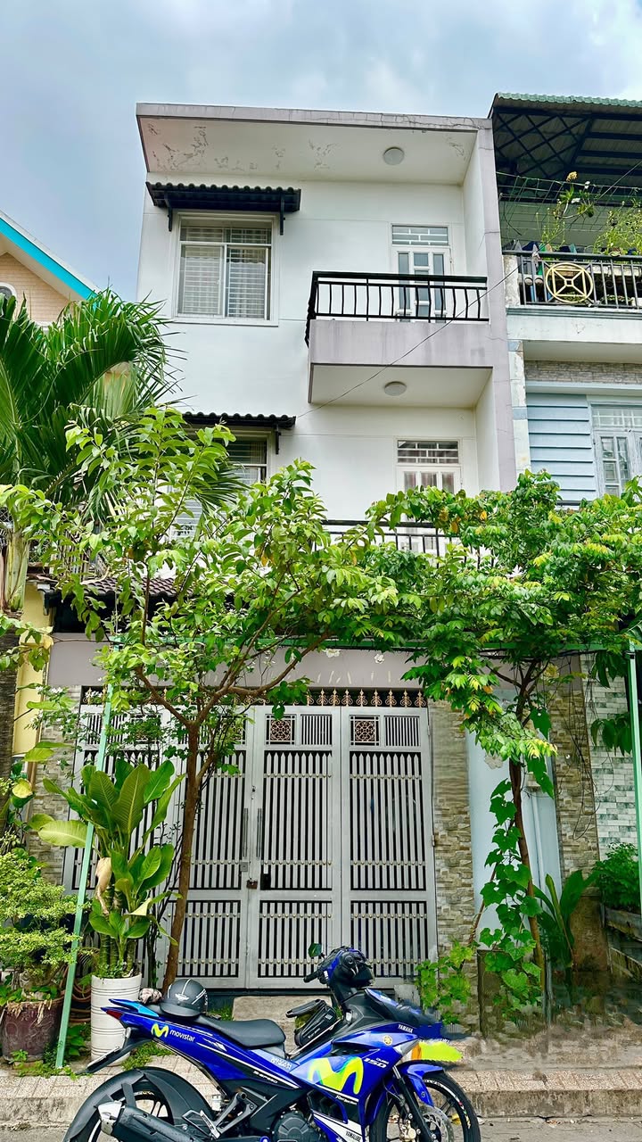 Nhà riêng Bà Điểm 75m² giá 5.5 tỷ - Ô tô vào tận nhà!