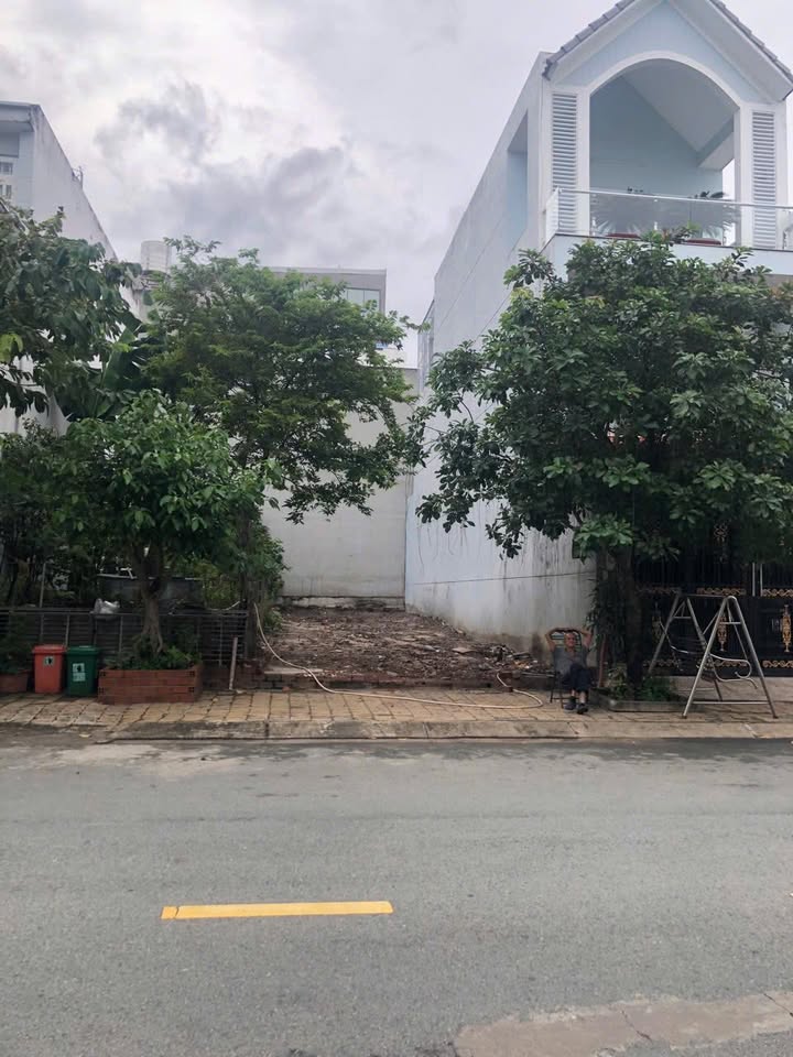 Bán Đất Mặt Tiền Đường 494, TP Thủ Đức 105m² - Sẵn Xây 4 Lầu