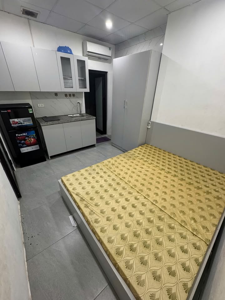 Cho thuê nhà 30m² đường Láng, Hà Nội - Gần ĐH Giao Thông, Full Nội Thất