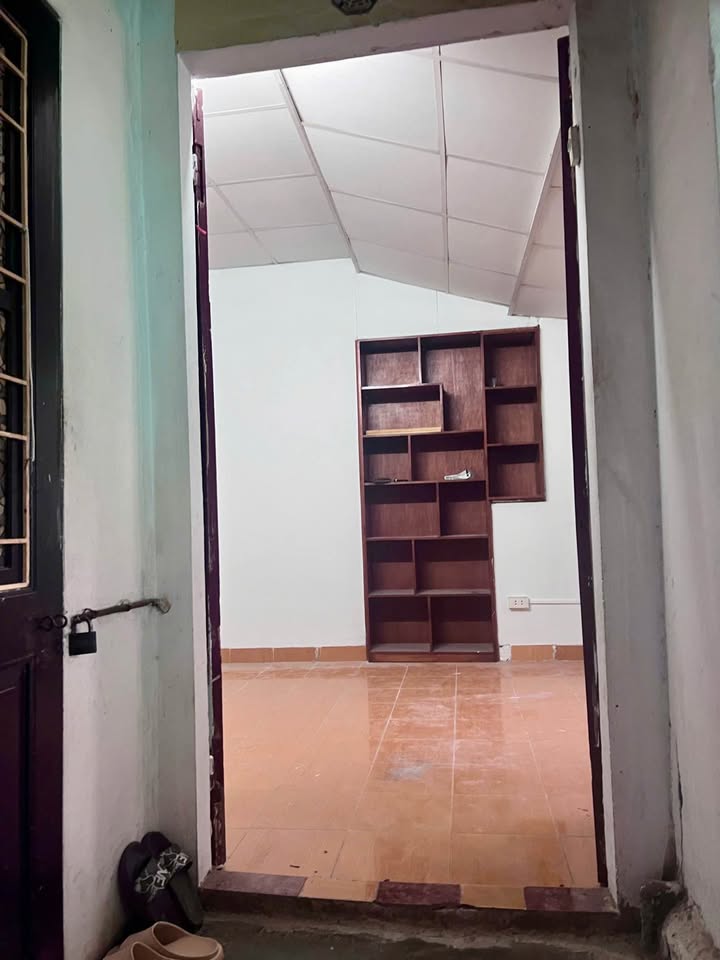 Cho thuê căn hộ tập thể Bưu điện Hai Bà Trưng, 70m² - Giá 6 triệu