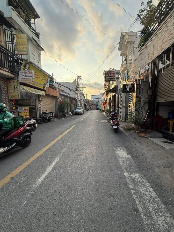 Nhà Mặt Tiền Liên Khu 2-5 Bình Tân (103m²) - Kinh Doanh Đa Ngành, Vừa Ở