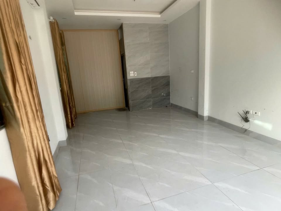 Mặt bằng Phú Diễn, Bắc Từ Liêm 25-30m² chỉ 6.5 triệu - Mặt tiền kinh doanh!