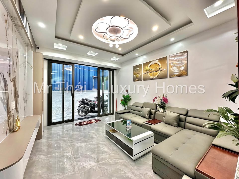 Nhà Độc Lập 4 Tầng Miếu Hai Xã - 46.5m² Sổ Đỏ Chính Chủ - 3.68 Tỷ