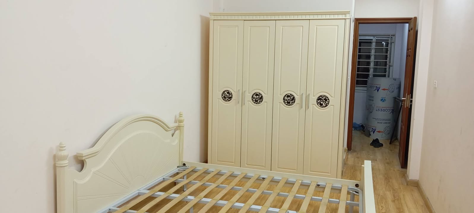 Nhà Riêng Hoàng Quốc Việt 37m² - Sẵn Sàng Ở Ngay!