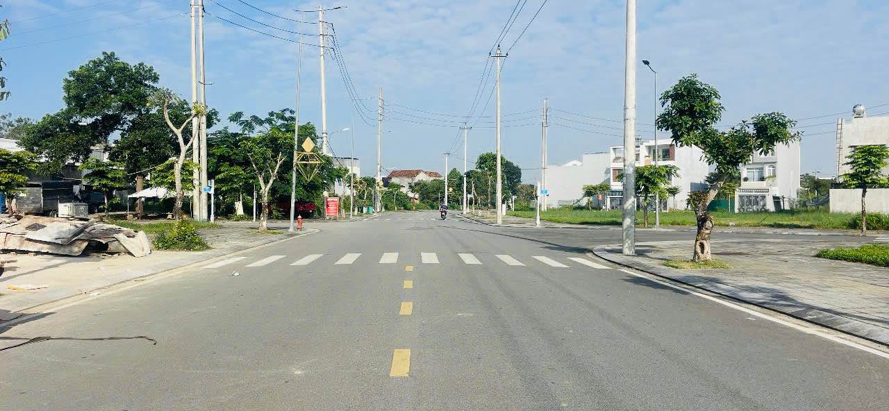 Bán Đất Nền 85m² KDC Phước Thạnh, Quảng Ngãi - Sổ Đỏ Vuông Vắn, Giá 3.3 Tỷ