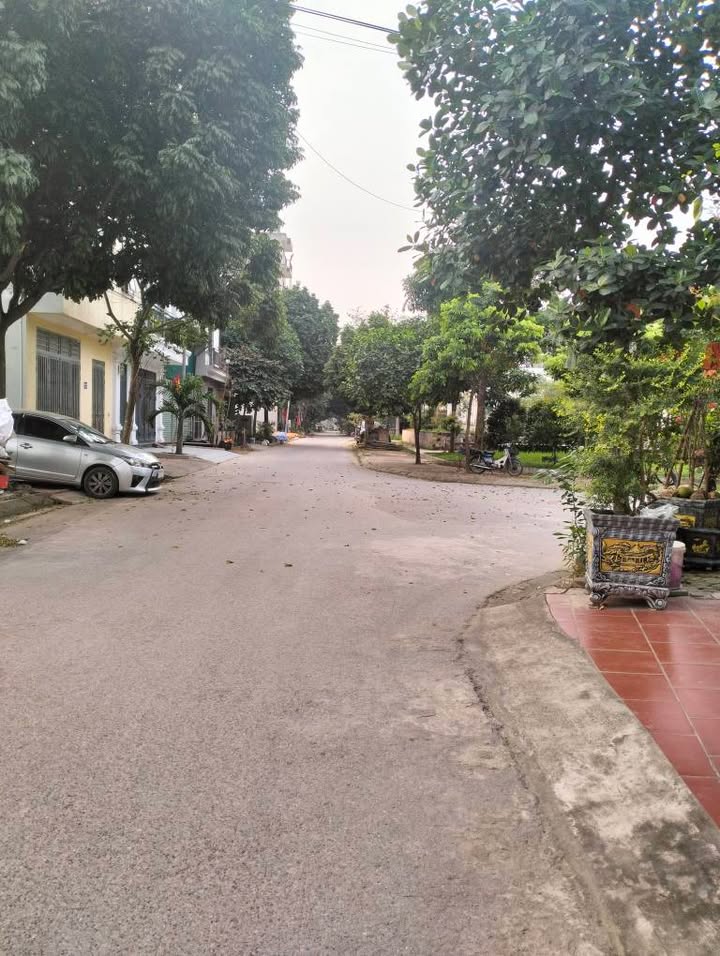 Bán Nhà 4 Tầng Dương Nội Hà Đông 50m², Vỉa Hè, Gần Vườn Hoa