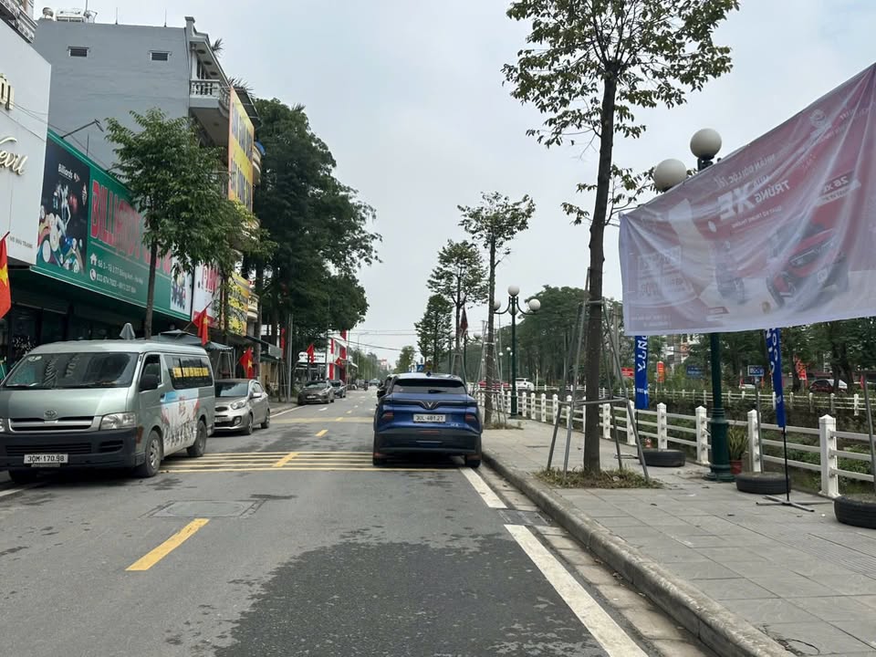 Nhà Phố Thị trấn Đông Anh 54m² - Mặt tiền kinh doanh đắc địa!