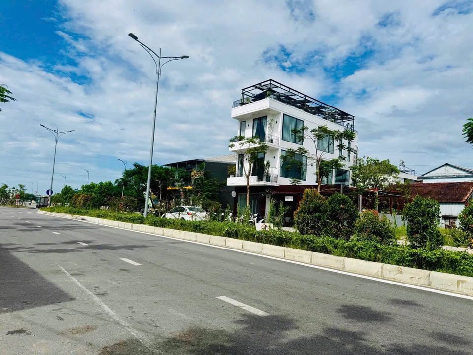 Bán Gấp 2 Lô Liền Kề Mặt Tiền Võ Nguyên Giáp, Huế - 77m²