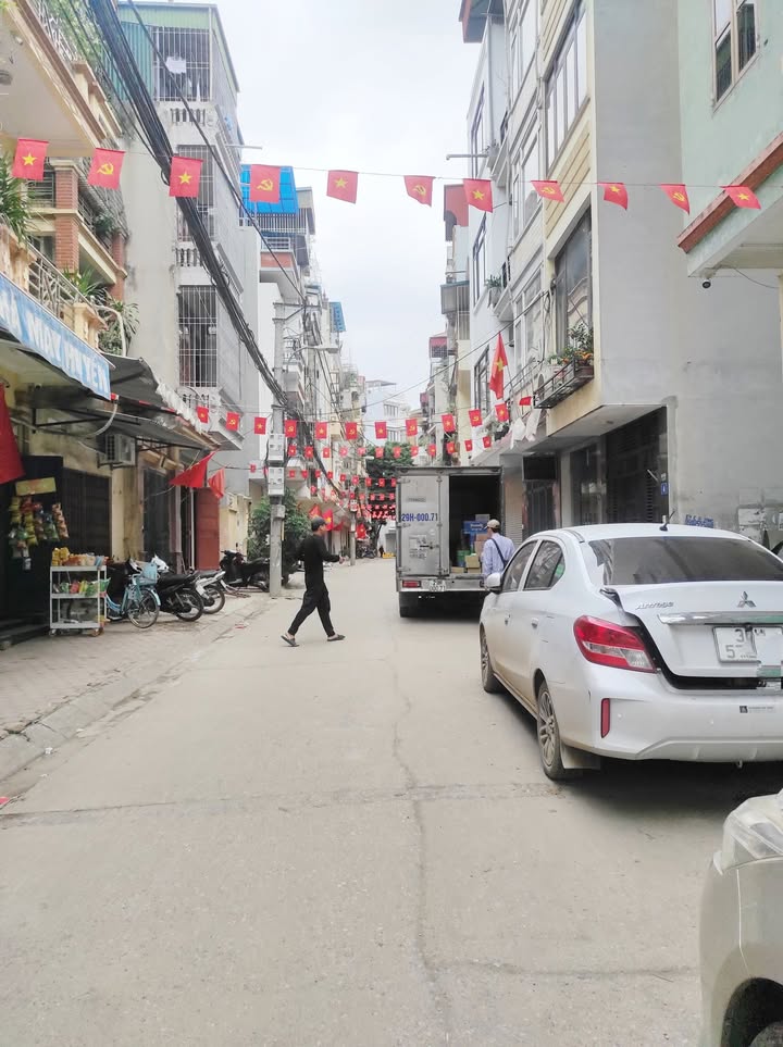 Nhà Phân Lô Mộ Lao, Hà Đông 30m² - Ô tô tránh, 5 tầng, 7.9 tỷ