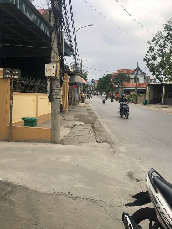 Đất nền Uông Bí 160m² giá hơn 800 triệu - Đường to ô tô