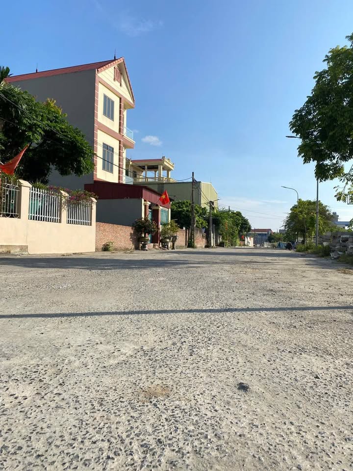 Đất nền Nguyên Khê, Đông Anh 80m² - Đường to ô tô, sổ đỏ sẵn!