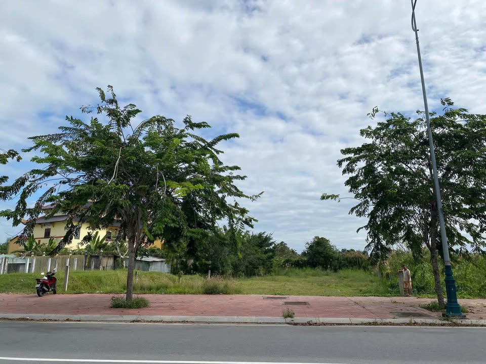 Đất nền Võ Văn Kiệt Vĩnh Long 800m² - Sổ đỏ chính chủ, vị trí đắc địa!