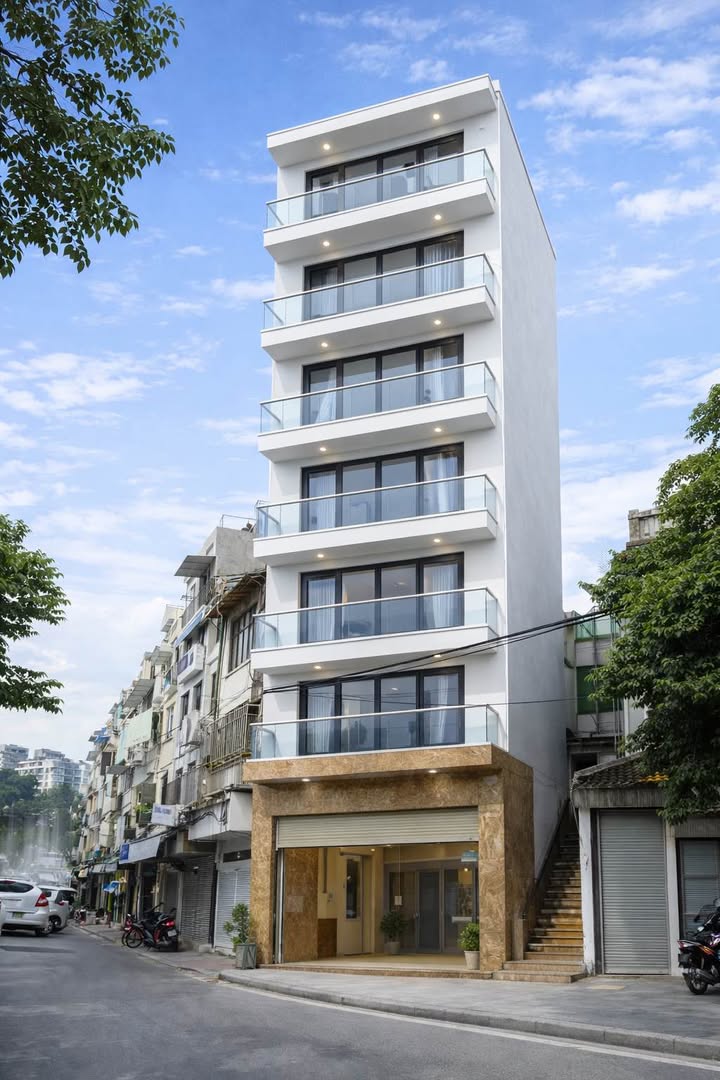 Tòa Văn Phòng Mặt Hồ Phương Mai, Đống Đa 107m² - View Thoáng Vĩnh Viễn!