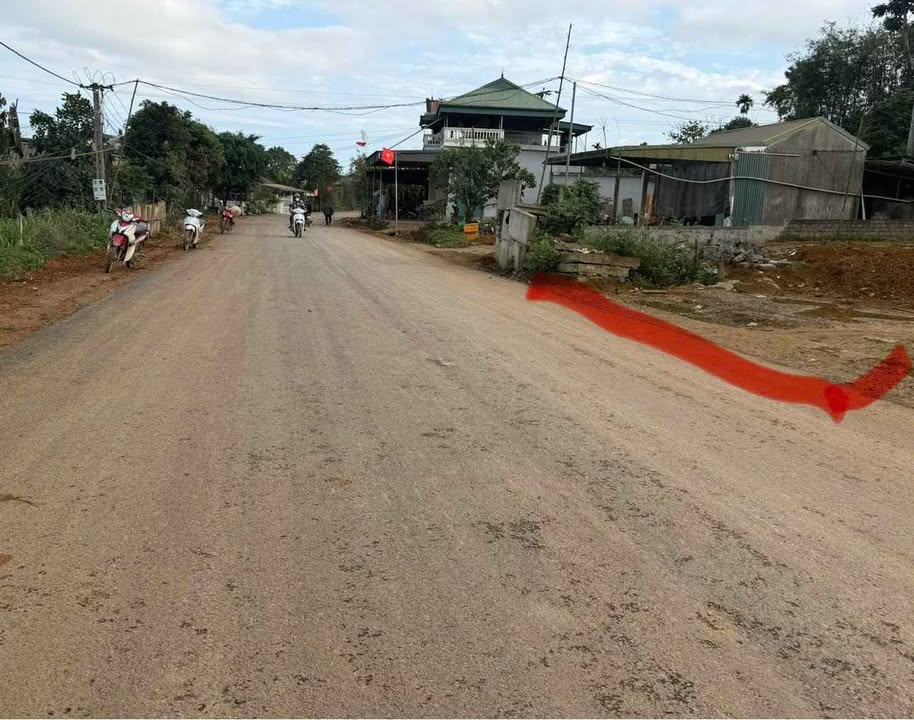 Bán Đất Lô Góc Mặt Tiền Mỹ Hòa, Tân Lạc, Hoà Bình - 320m² Kinh Doanh Tốt