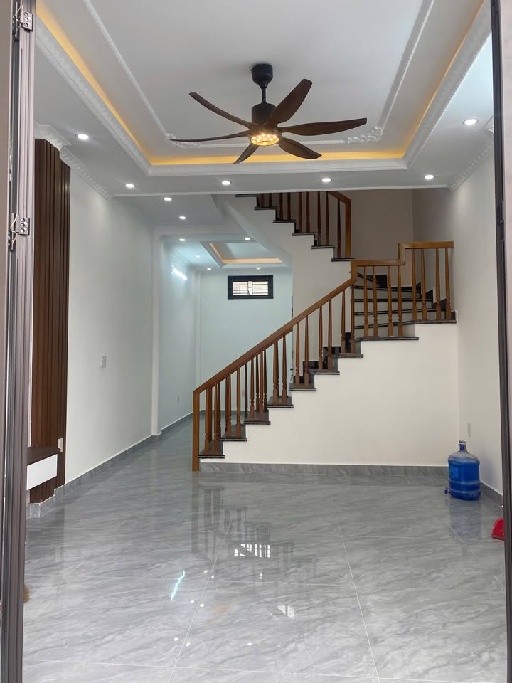 Nhà riêng Trần Nhân Tông 44m² - Ô tô vào tận nhà, sổ đỏ chính chủ!
