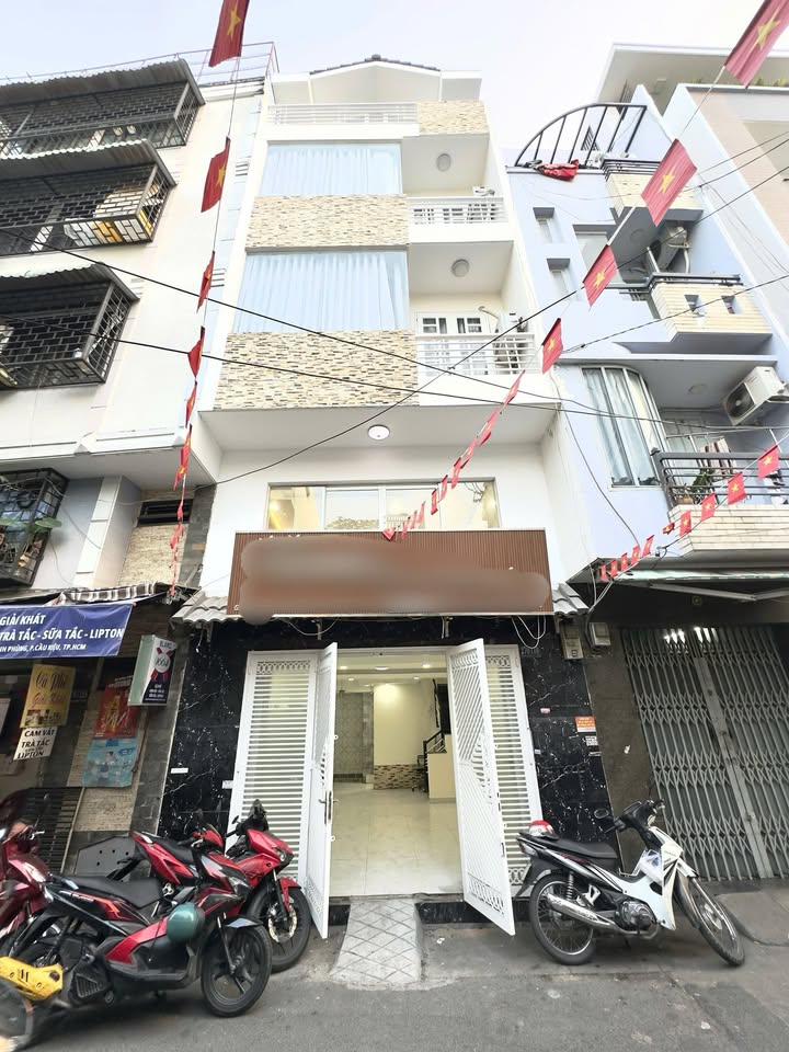 Nhà riêng Phan Xích Long, Phú Nhuận 25 triệu - Ô tô vào tận nhà!