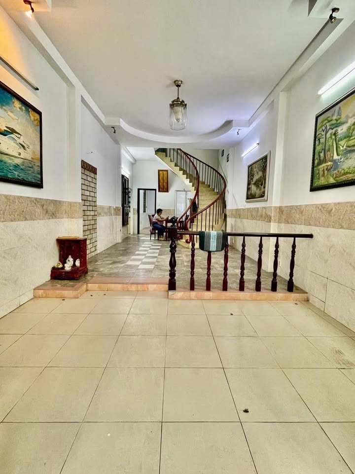 Nhà Nguyên Căn Âu Cơ, Tân Phú - 72m², 3PN, Kinh Doanh Tốt