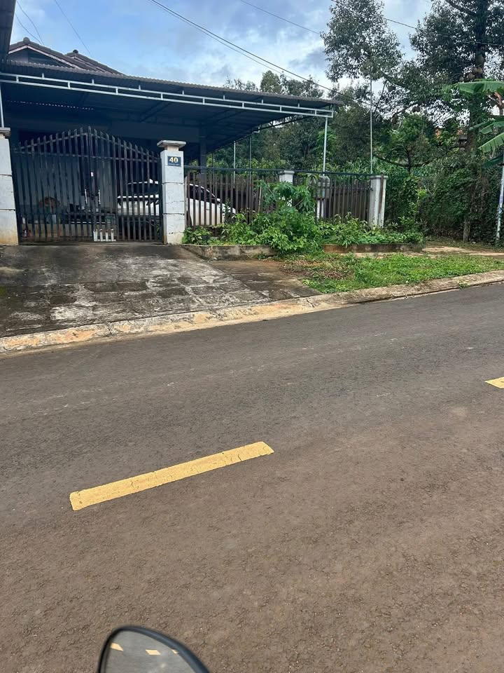 Nhà phố & Đất Đắk Mil 483m² giá 5.5 tỷ - Mặt tiền kinh doanh đắc địa!