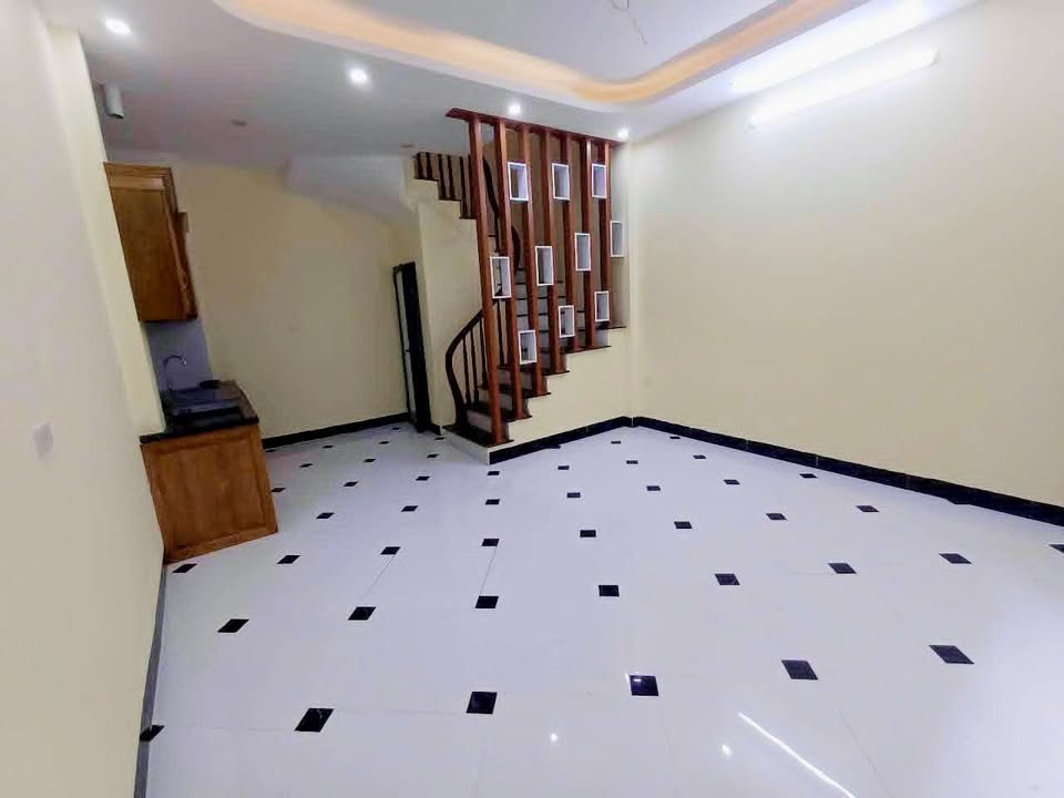Cho thuê nhà 35m², 5 tầng, 3PN Phường Phú Lương, Hà Đông - Giá 9 triệu/tháng