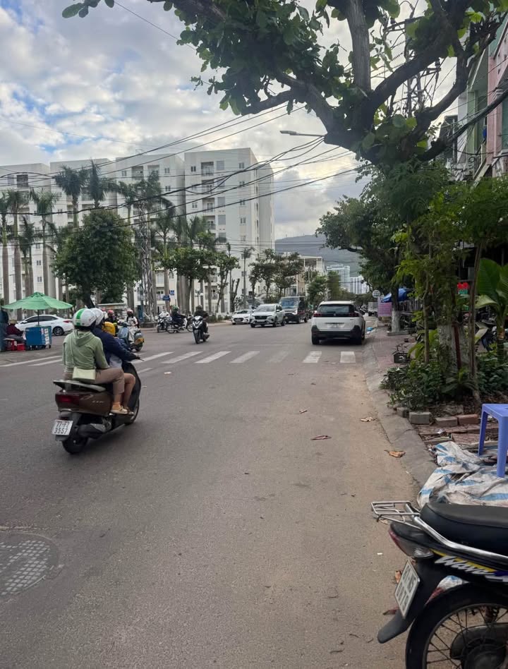 Đất Mặt Tiền Hoàng Văn Thụ, Quy Nhơn - 83.4m² - Sẵn Sàng Kinh Doanh