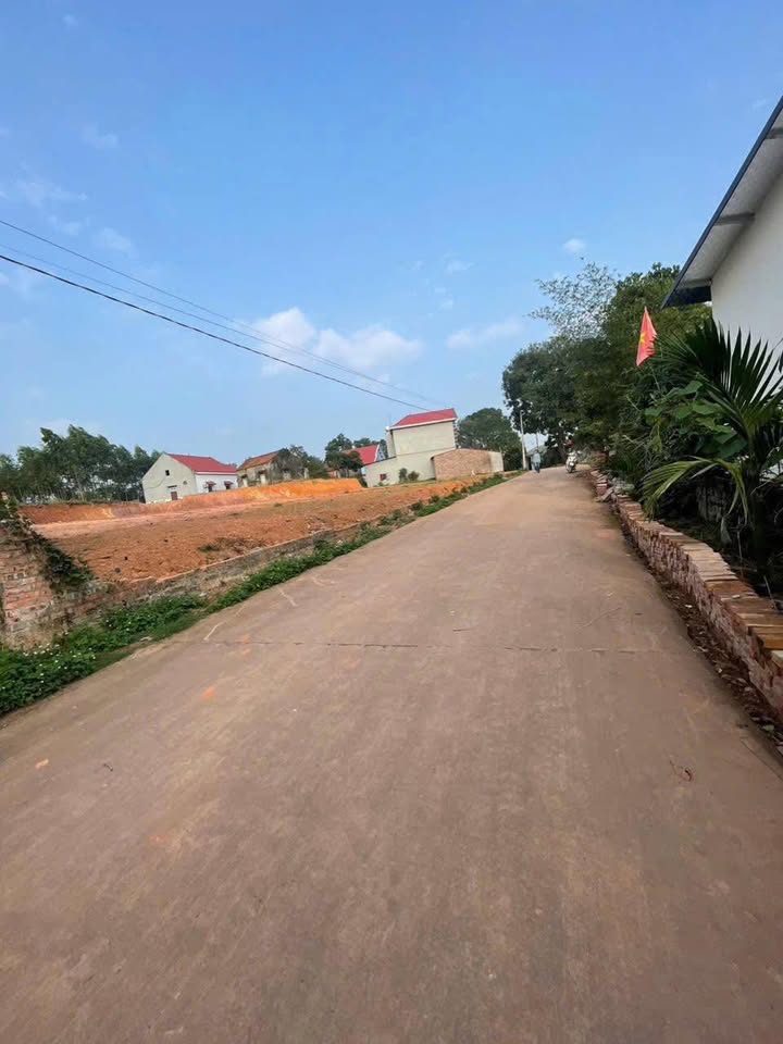 Đất nền Tân Yên, Bắc Giang 200m² - Kinh doanh, ở tốt, giá chỉ 7xx triệu