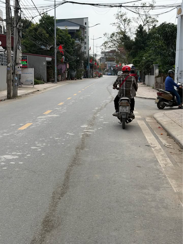 Bán đất Thị trấn Văn Giang, Hưng Yên 185m², nở hậu, ô tô tránh