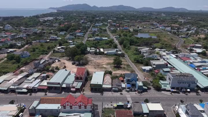 Đất nền Long Thành 100m² - Sổ đỏ sẵn, giá 2.5 tỷ, mặt tiền Lộc An