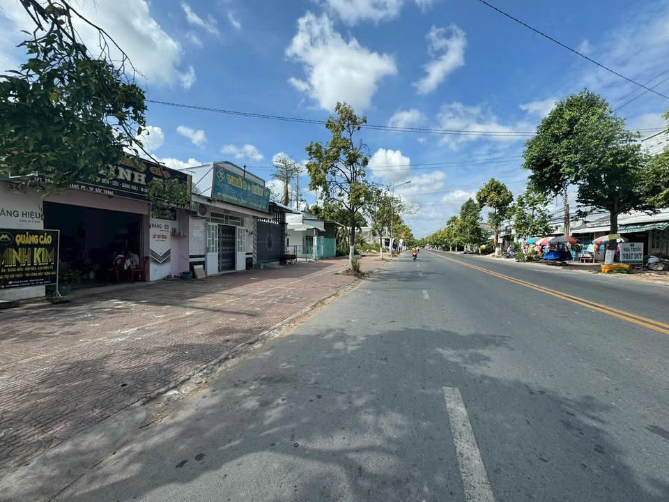 Nhà Mặt Tiền Tôn Đức Thắng, Sóc Trăng - 100m² Kinh Doanh Đắc Lợi