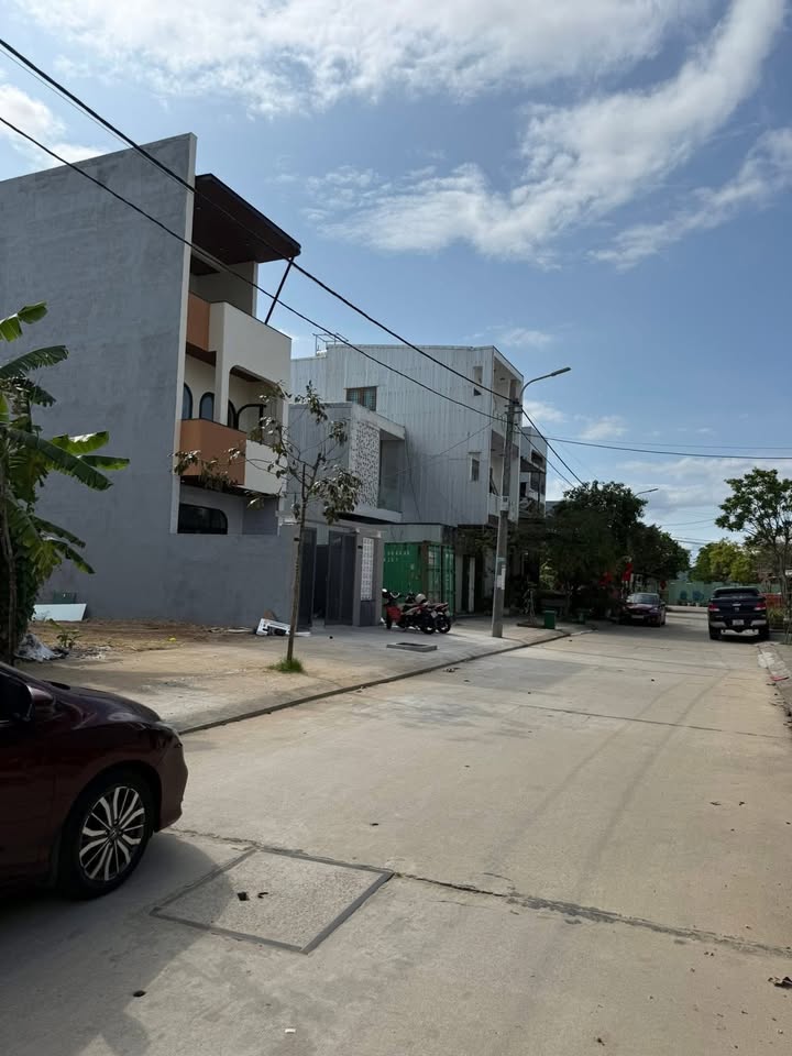 Đất nền Hòa Xuân, Đà Nẵng 100m² - Đường to ô tô, giá 3.6 tỷ!