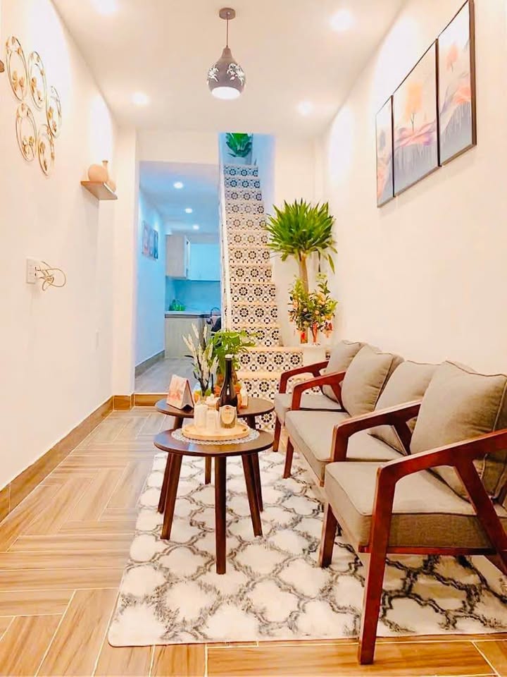 Nhà 25m² Trưng Nữ Vương, Hải Châu - Giá 2.45 Tỷ, Sát Mặt Tiền