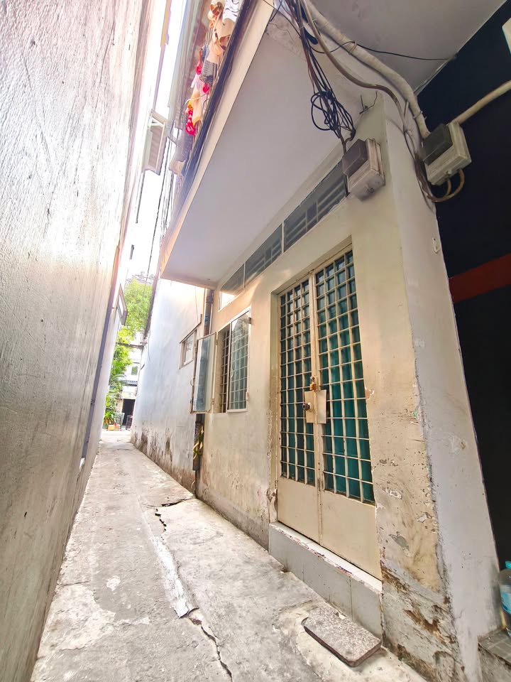 Nhà Phố Tân Phú 16m² - Sổ Hồng Riêng - Giá 2.1 Tỷ