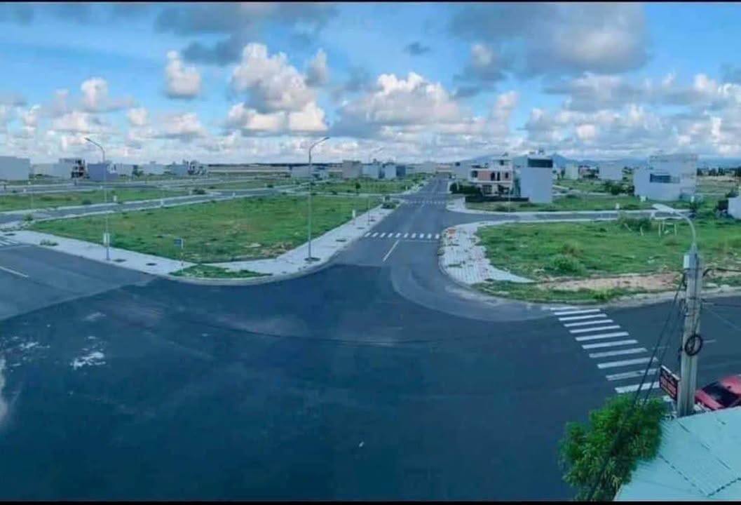 Đất nền góc Phú Thạnh, Tuy Hòa 120m² - Giá 2 tỷ, gần biển