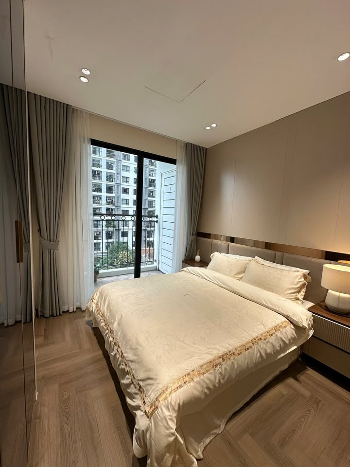 Căn hộ T11 Quận 1, 106.3m² - 3PN Full Nội Thất Cao Cấp, Sẵn Sàng Vào Ở!