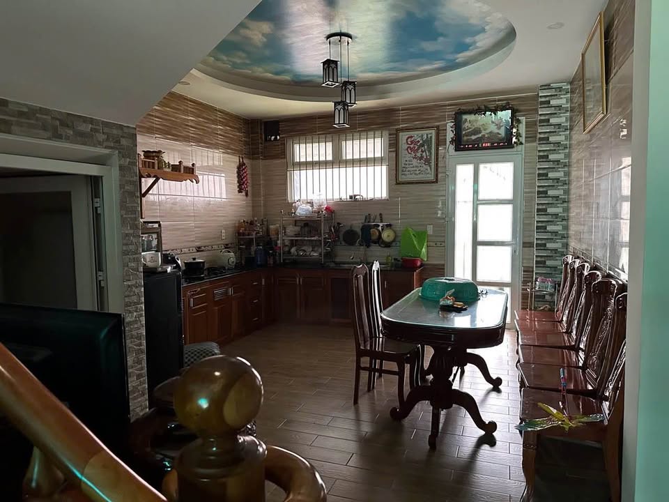 Nhà 78m² Nguyễn Công Trứ, Đà Lạt - 6PN, View Sport Complex - 11 Tỷ