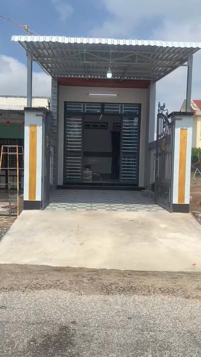 Nhà Mới Xây 108m² Đường Nguyễn Văn Trỗi, Hòa Thành, Tây Ninh - Giá 1.138 Tỷ