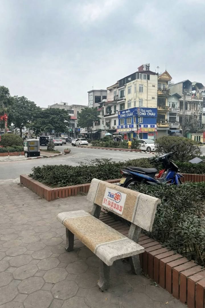 Nhà Trần Thủ Độ 40m² - 3 Tầng, Sát Bến Xe Nước Ngầm, Giá 8 Tỷ